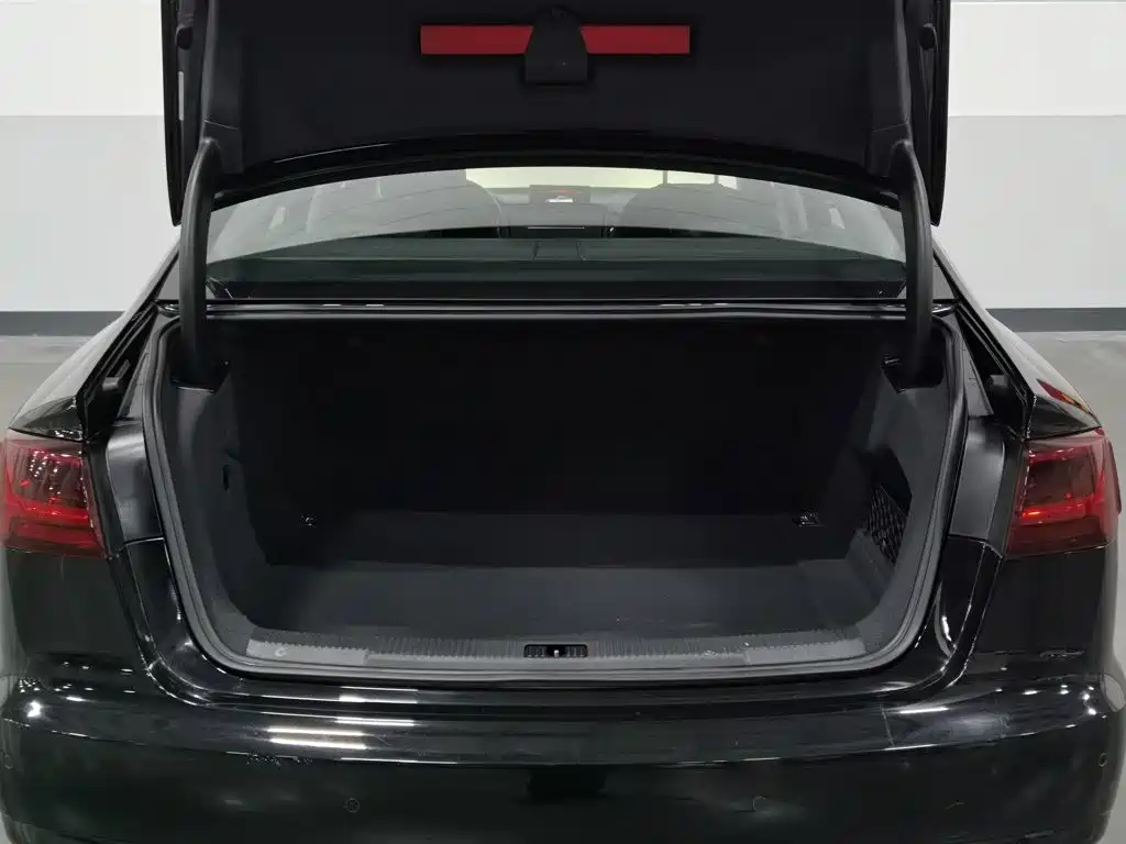 Audi A6L — миниатюра 16