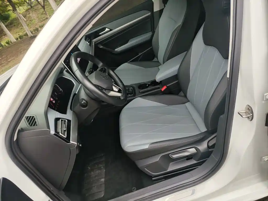 Volkswagen Lavida — миниатюра 15