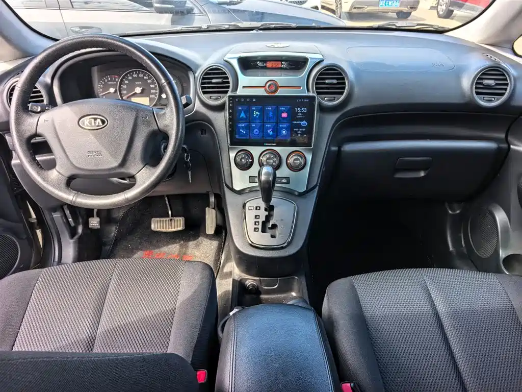 Kia Carens — миниатюра 9