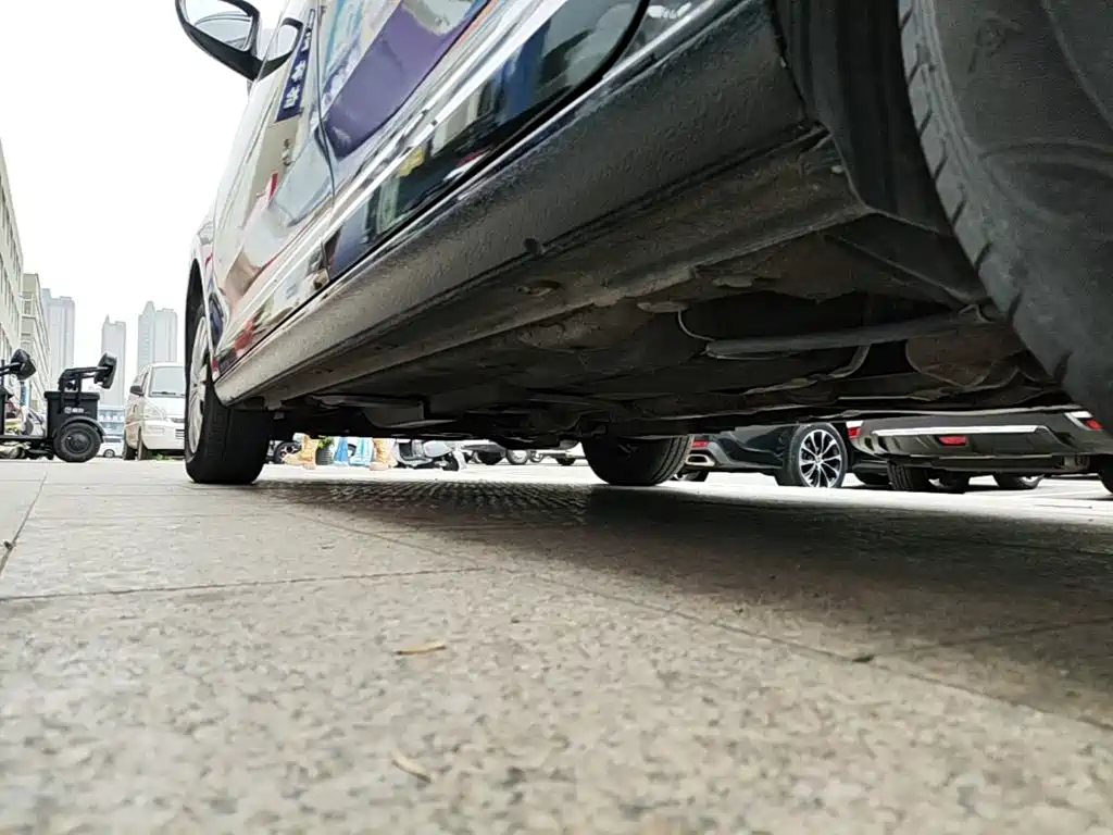 Volkswagen Santana — миниатюра 22