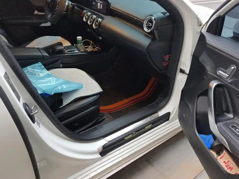 Mercedes-Benz A-Class — миниатюра 8