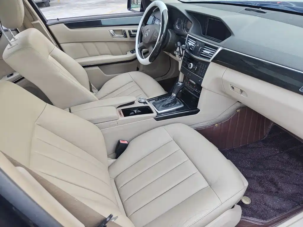 Mercedes-Benz E-Class (Import) — миниатюра 16