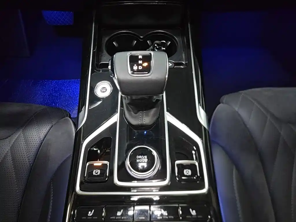 Hongqi Hongqi HS5 — миниатюра 14