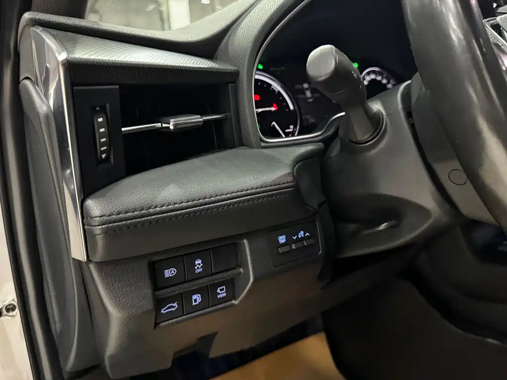 Toyota Avalon — миниатюра 14