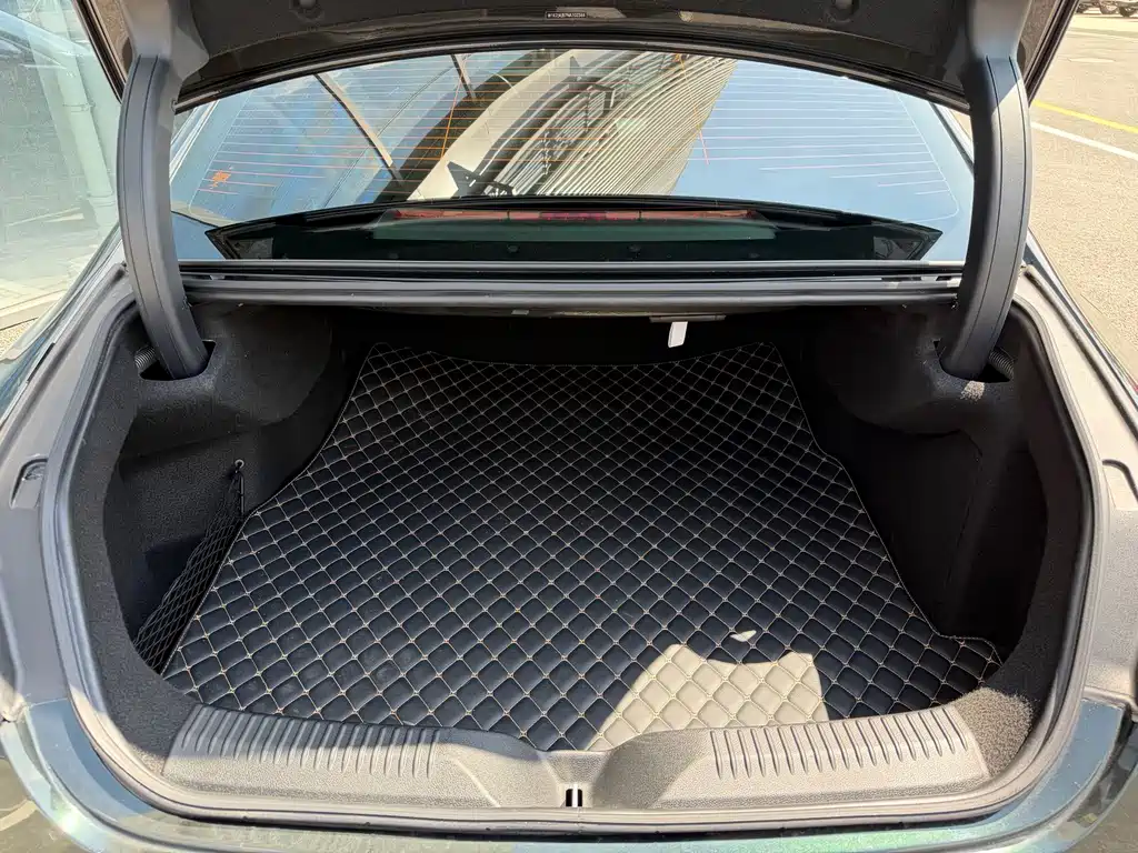 Mercedes-Benz CLS — миниатюра 15