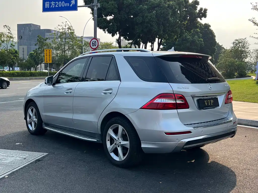 Mercedes-Benz M-Class — миниатюра 12