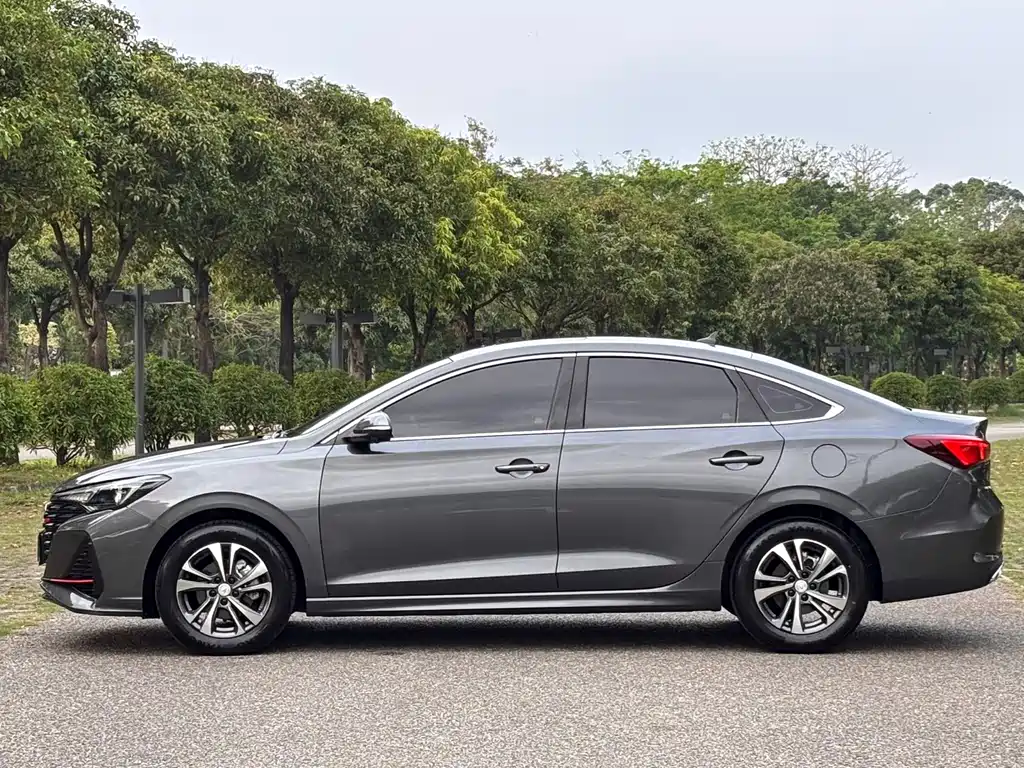 Changan Eado — миниатюра 7