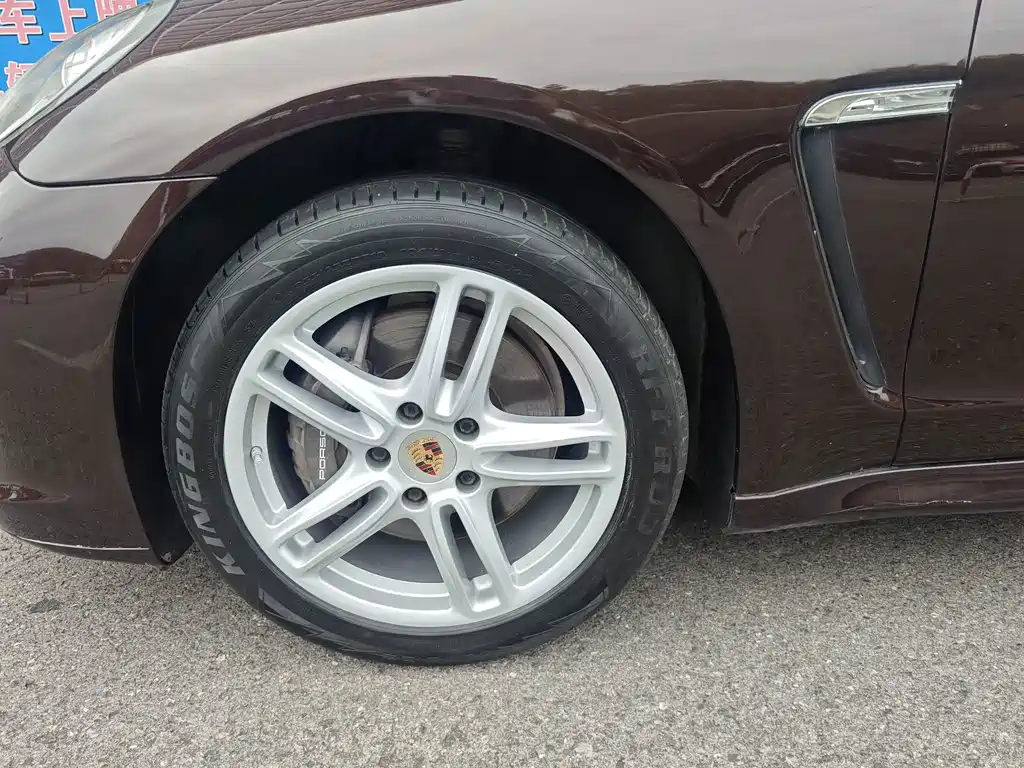 Porsche Panamera — миниатюра 8