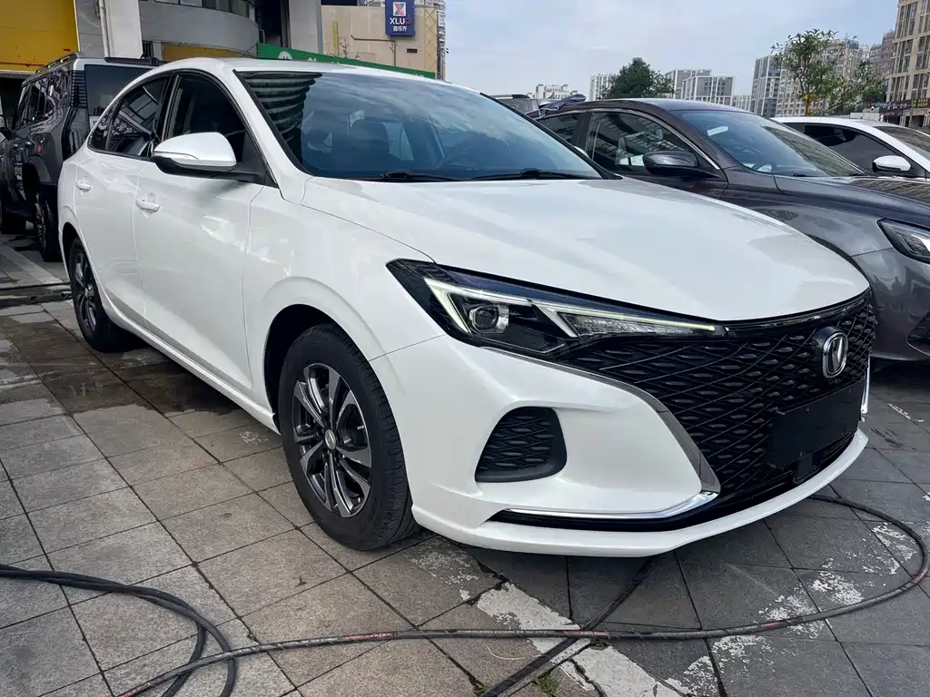 Changan Eado — миниатюра 2