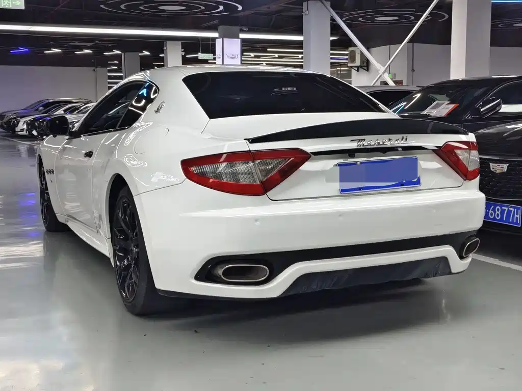 Maserati GranTurismo — миниатюра 10