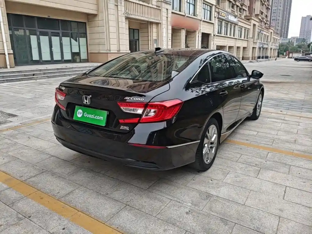 Honda Accord — миниатюра 7