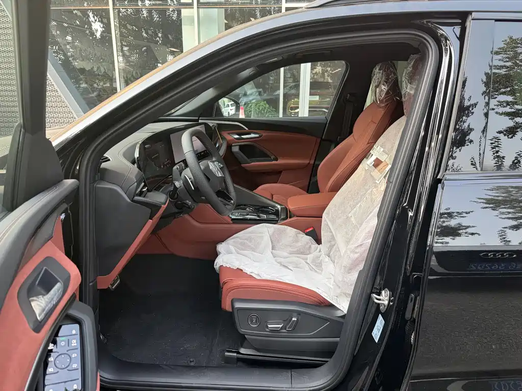 Audi Q5L — миниатюра 3