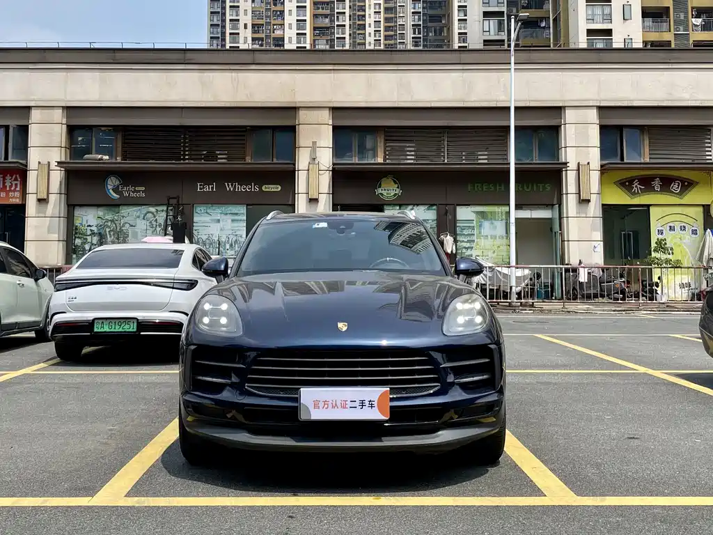 Porsche Macan — миниатюра 2