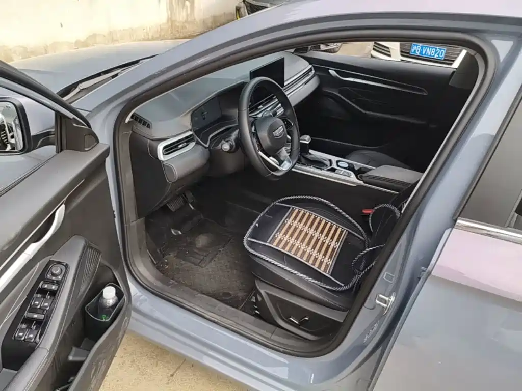 Geely Emgrand — миниатюра 16