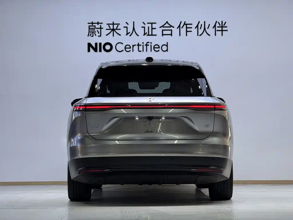 NIO ES8 — миниатюра 2