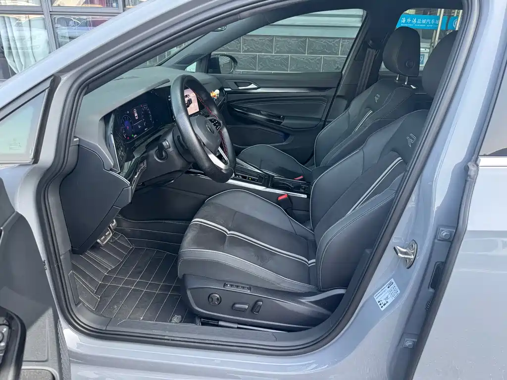 Volkswagen Golf — миниатюра 3
