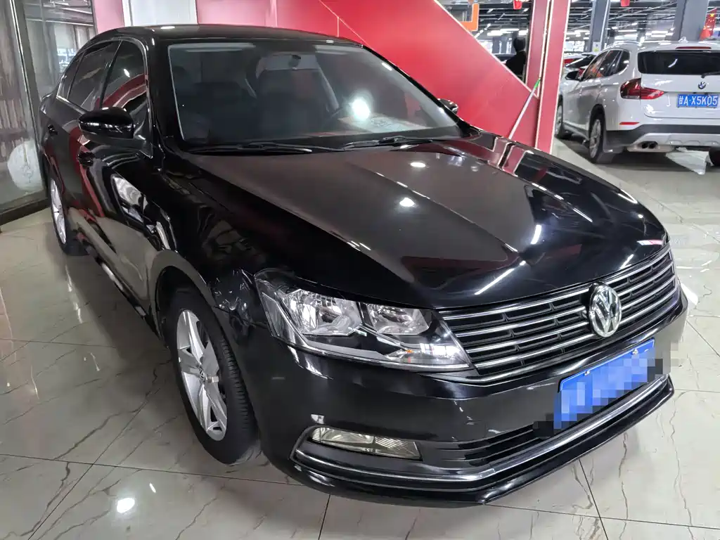 Volkswagen Lavida — миниатюра 3
