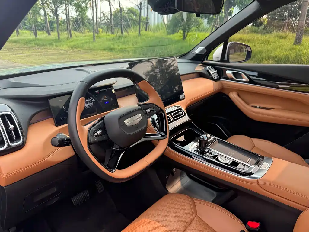 Geely Boyue L — миниатюра 20