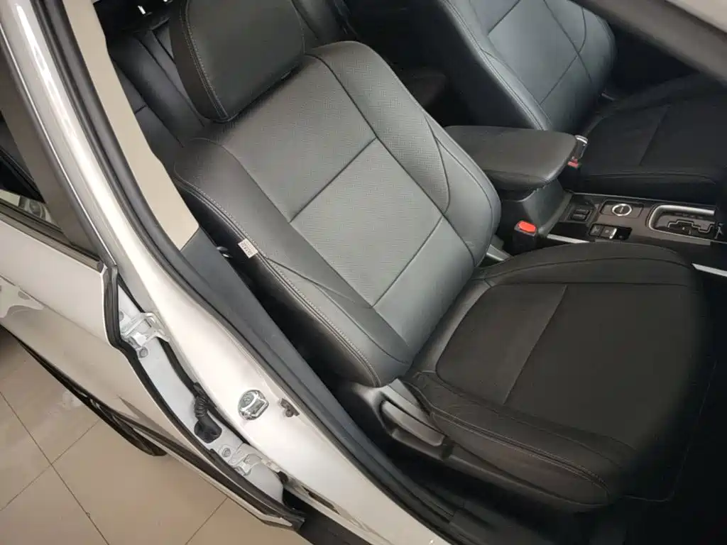 Mitsubishi Outlander — миниатюра 25