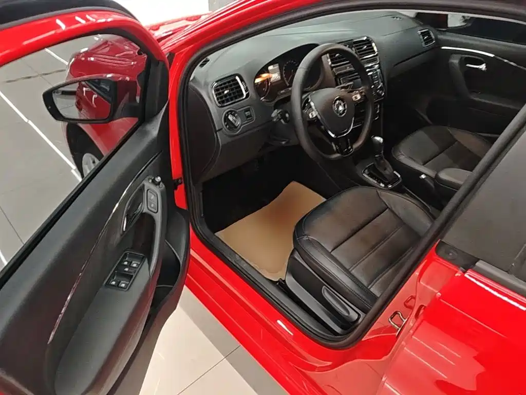 Volkswagen Polo — миниатюра 12