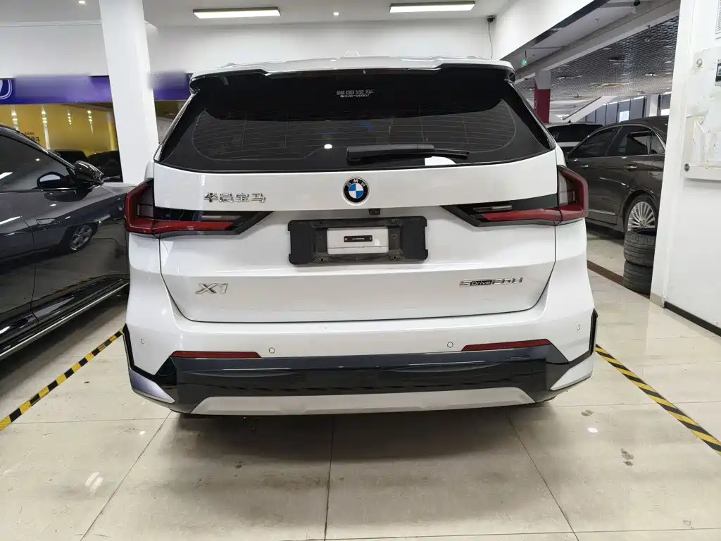 BMW X1 — миниатюра 14