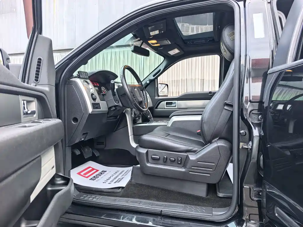 Ford F-150 Raptor — миниатюра 13