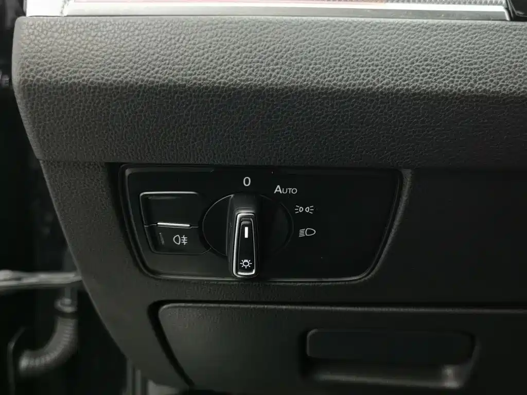 Volkswagen Magotan PHEV — миниатюра 21