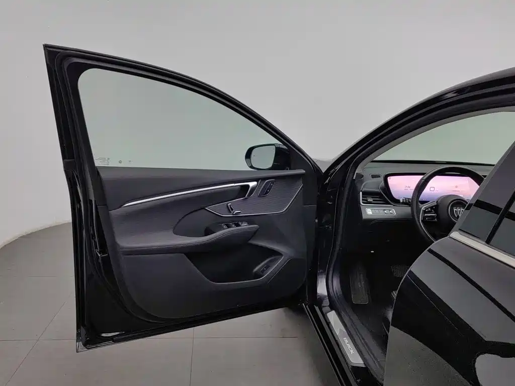 Buick LaCrosse — миниатюра 8