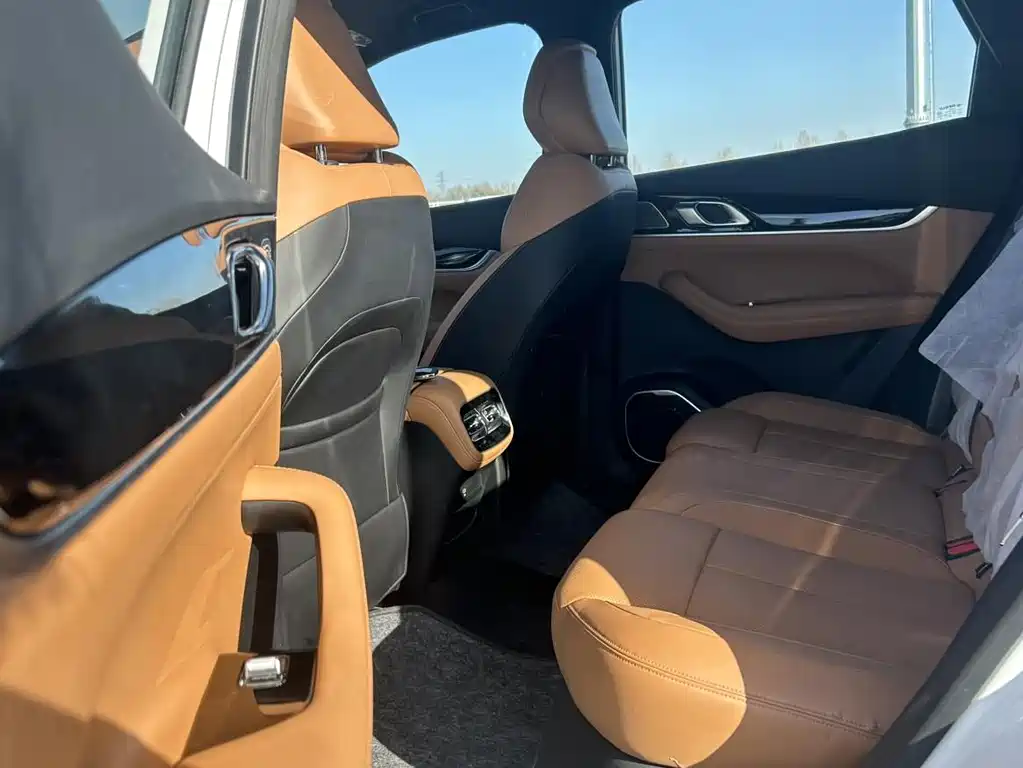 GEELY AUTOMOBILE BOYUE L