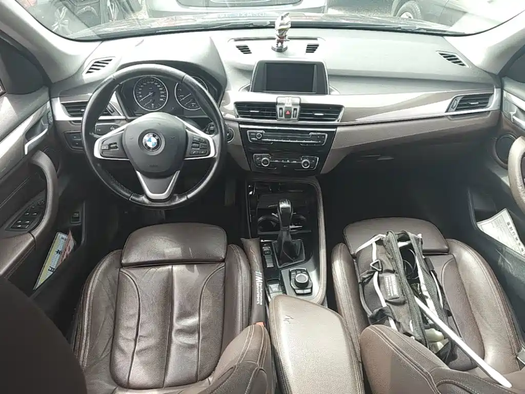 BMW X1 — миниатюра 10