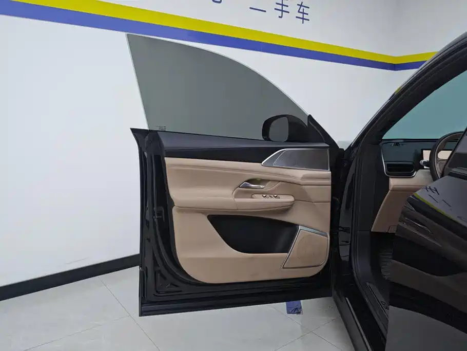 XPeng G9 — миниатюра 7