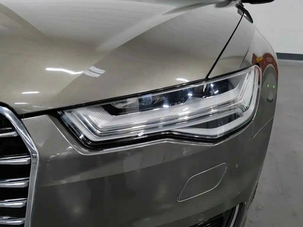 Audi A6L — миниатюра 7