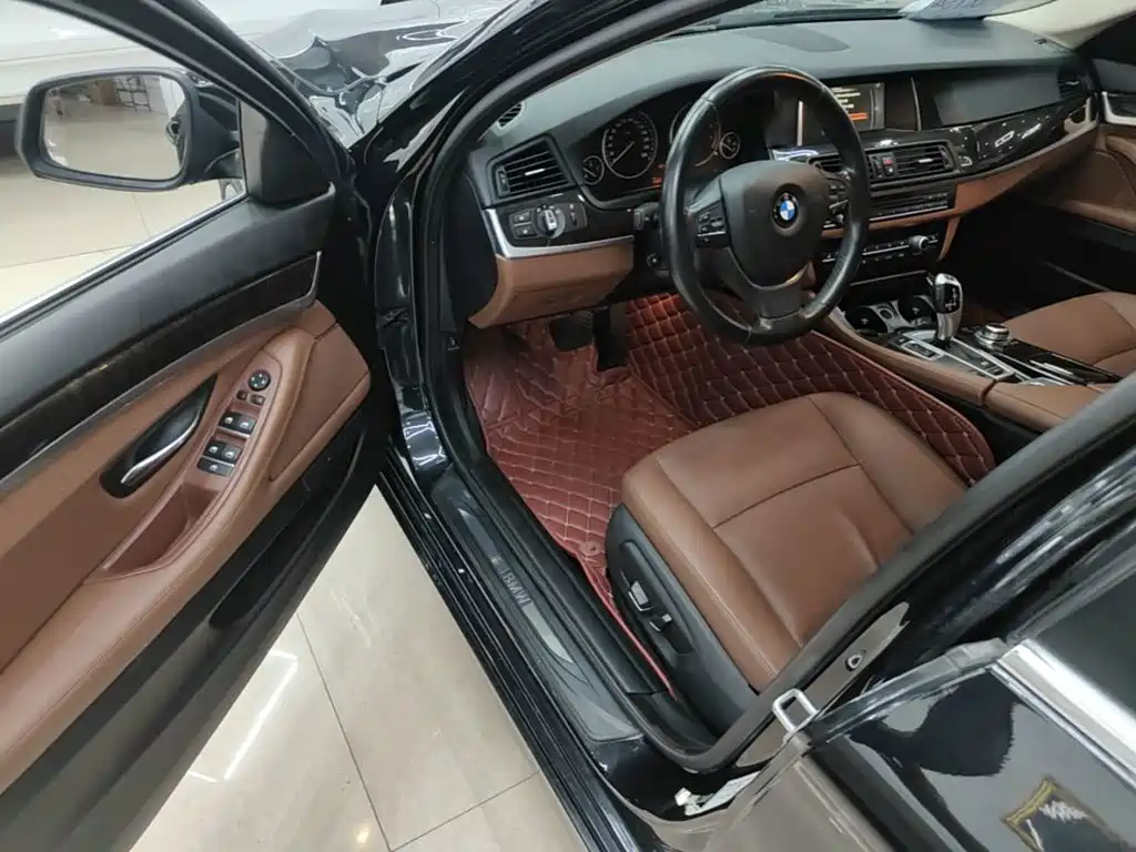 BMW 5 Series — миниатюра 16