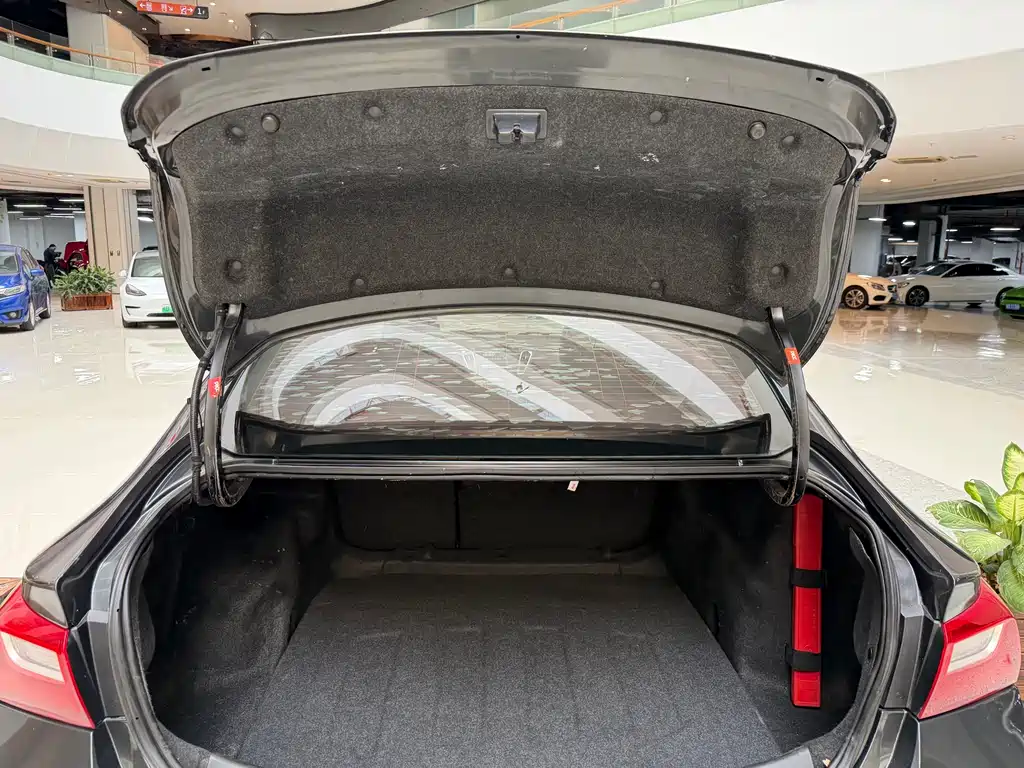 CHEVROLET MAI RUIBAO XL