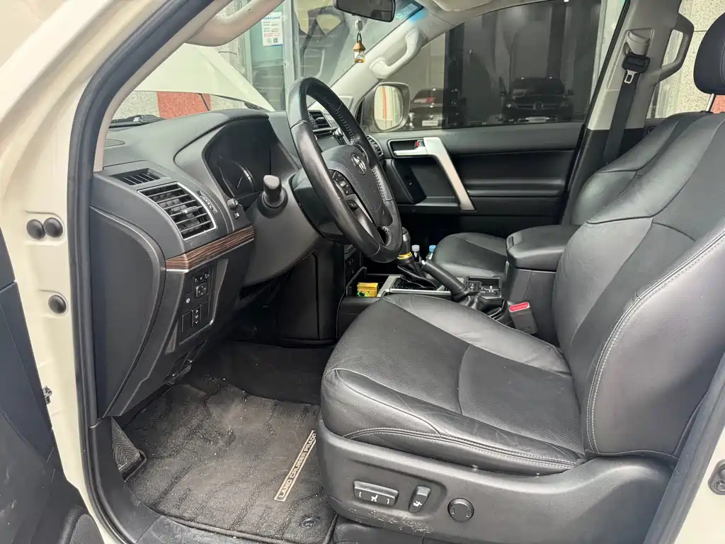 Toyota Prado — миниатюра 5