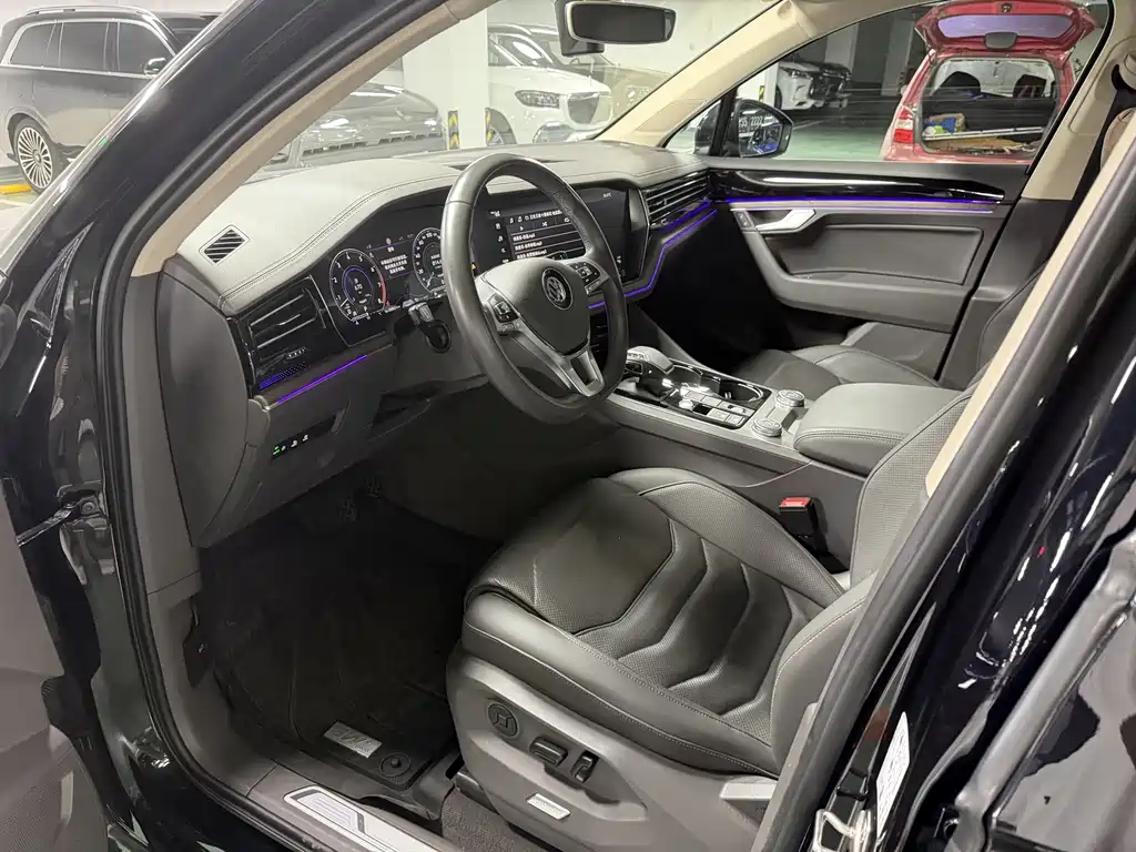 Volkswagen Touareg — миниатюра 7