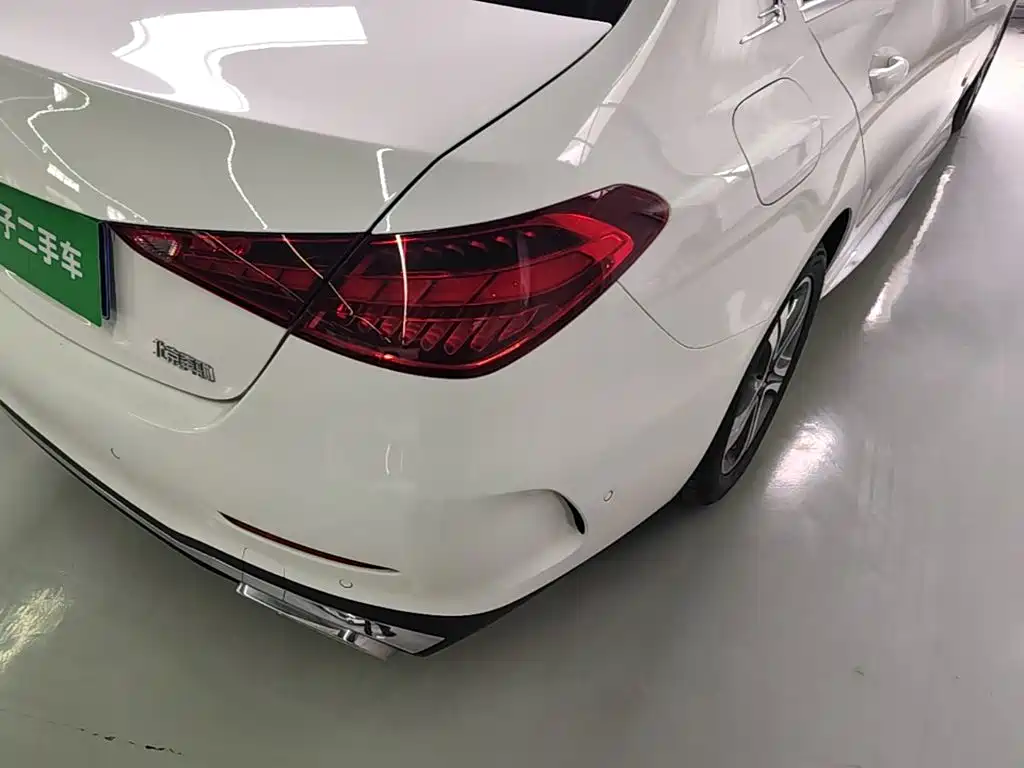 Mercedes-Benz C-Class — миниатюра 8