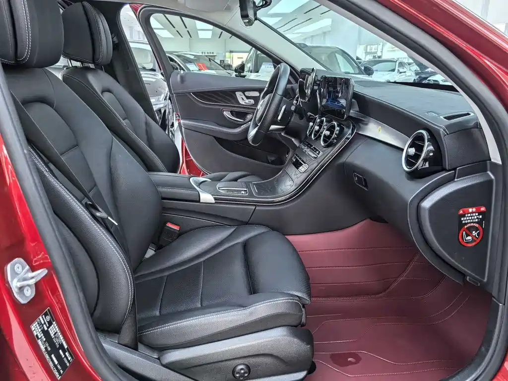 Mercedes-Benz C-Class — миниатюра 12