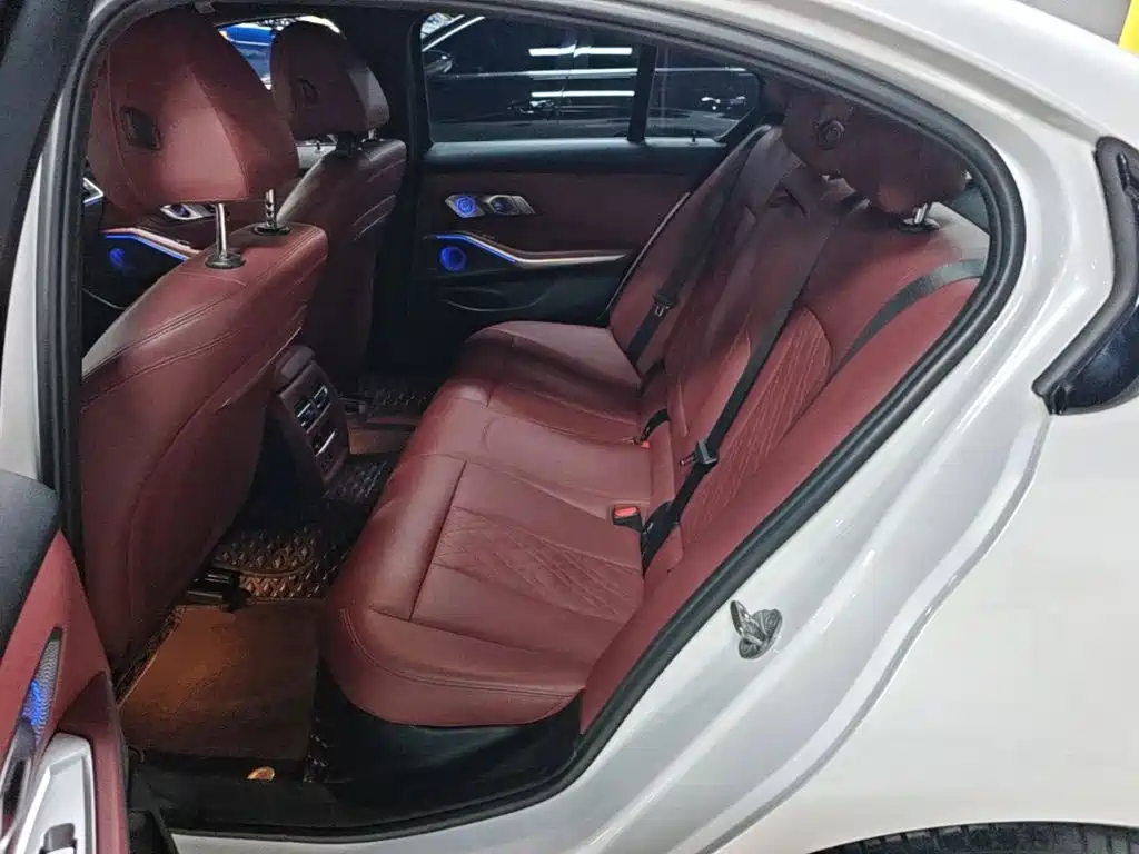 BMW 3 Series — миниатюра 17