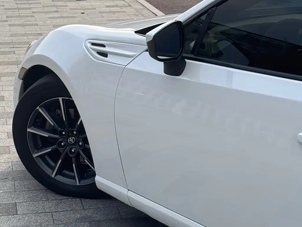 Toyota 86 — миниатюра 5