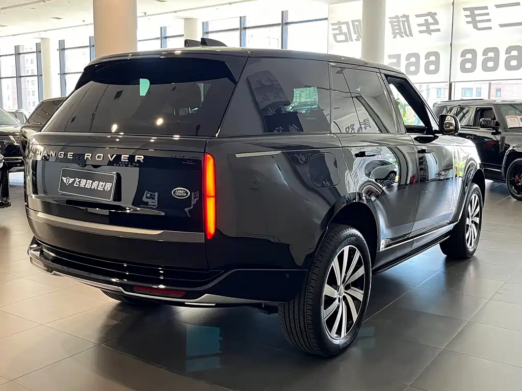 Land Rover Range Rover — миниатюра 20