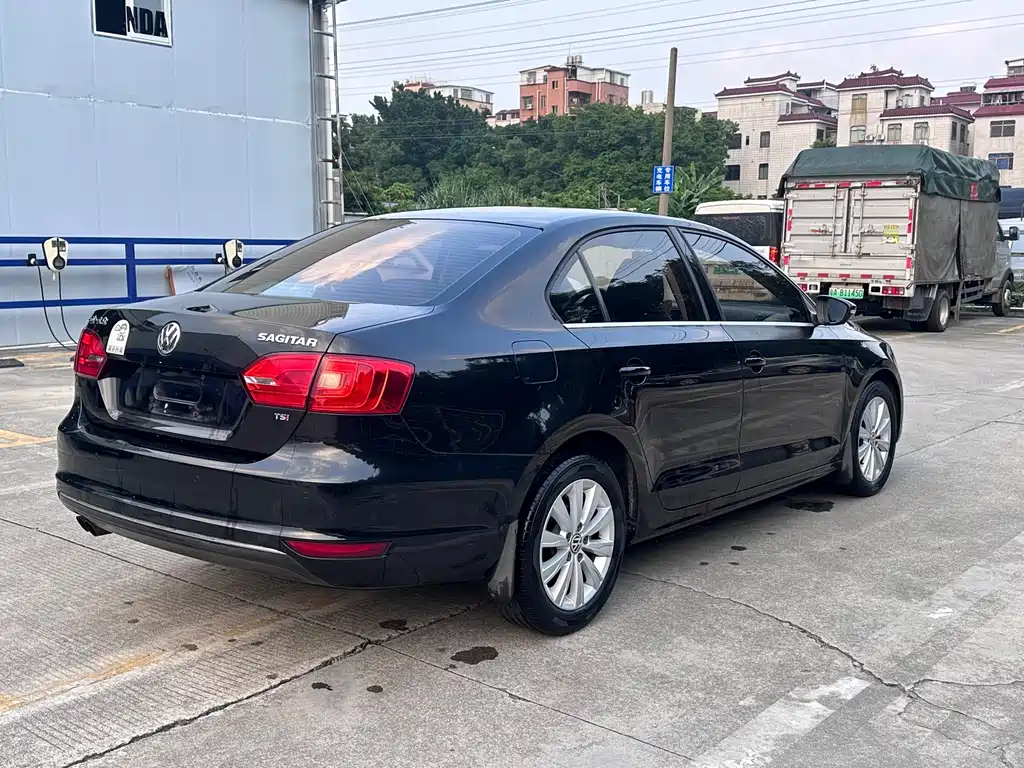 Volkswagen Sagitar — миниатюра 4