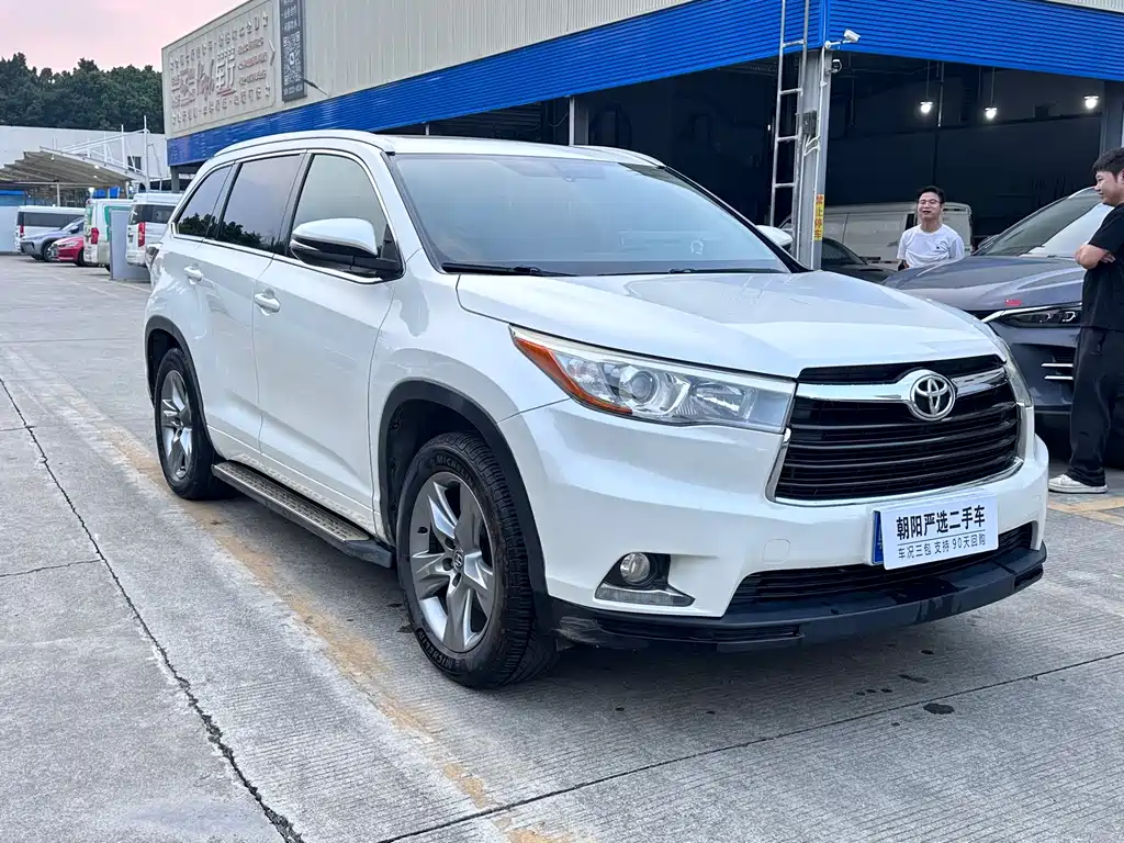 Toyota Highlander — миниатюра 3