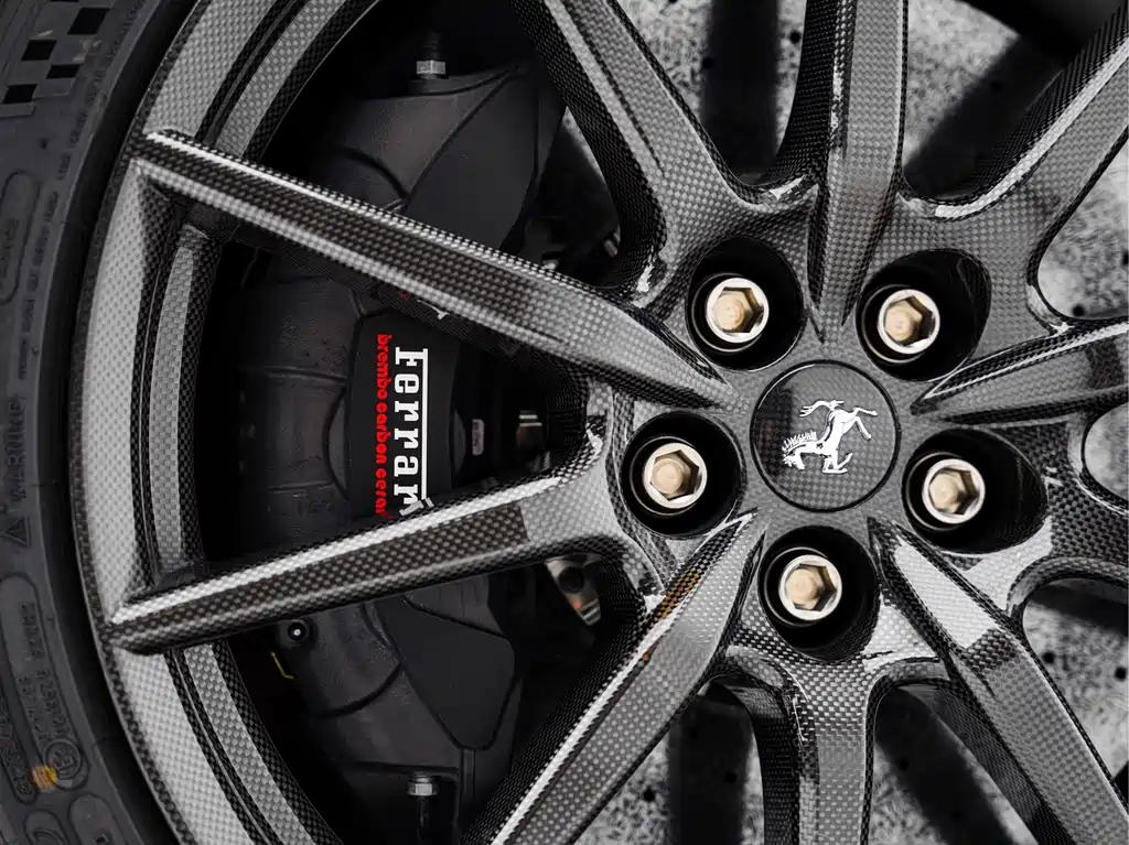 Ferrari SF90 — миниатюра 7