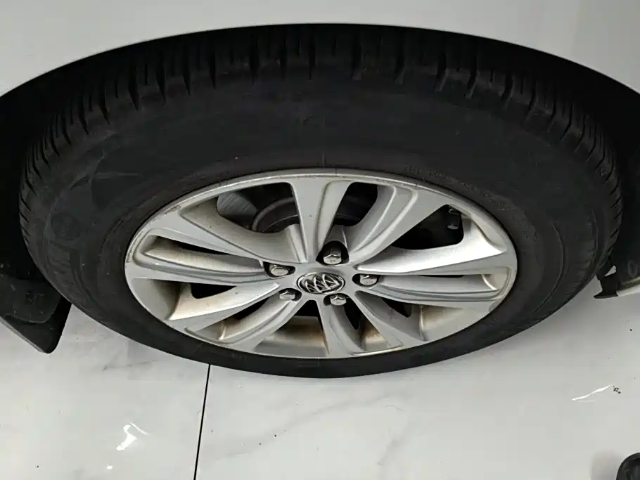 Buick Excelle — миниатюра 6