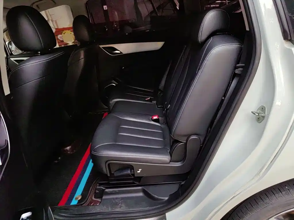 BYD MAX — миниатюра 17