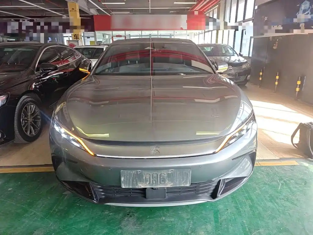 BYD Han — миниатюра 3