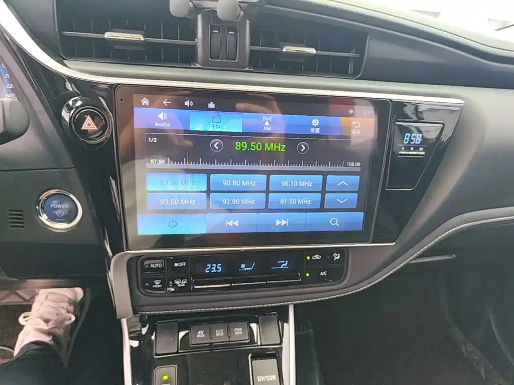 Toyota Corolla — миниатюра 13