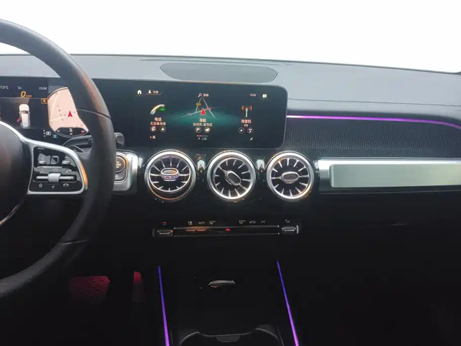 Mercedes-Benz GLB — миниатюра 13