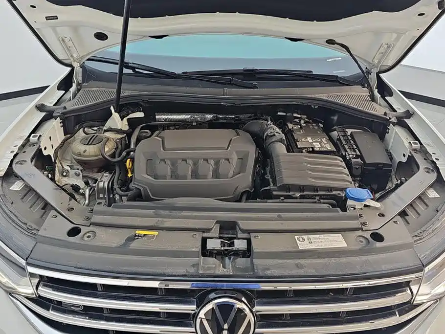 Volkswagen Tiguan L — миниатюра 10